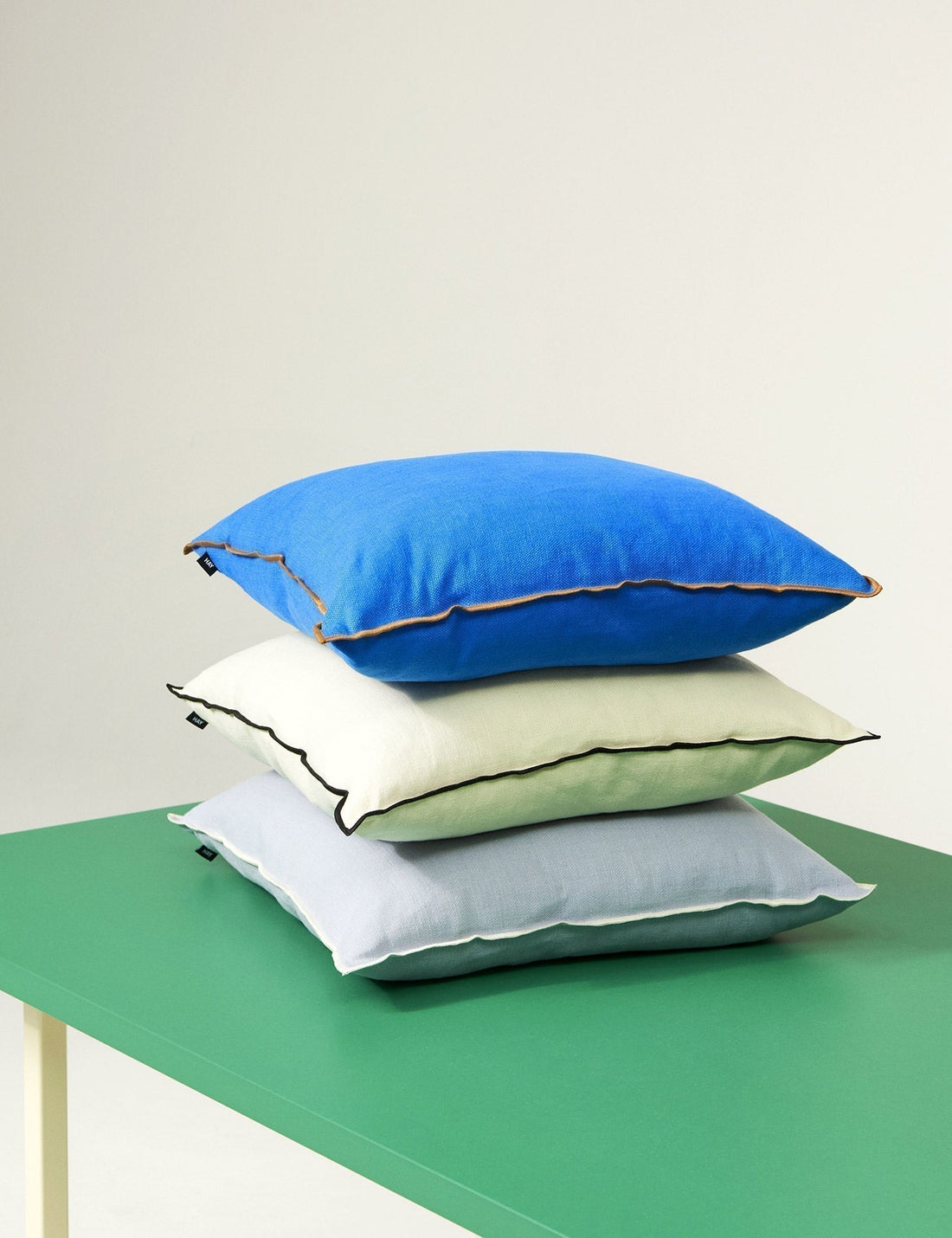 Outline Cushion (Grey)
